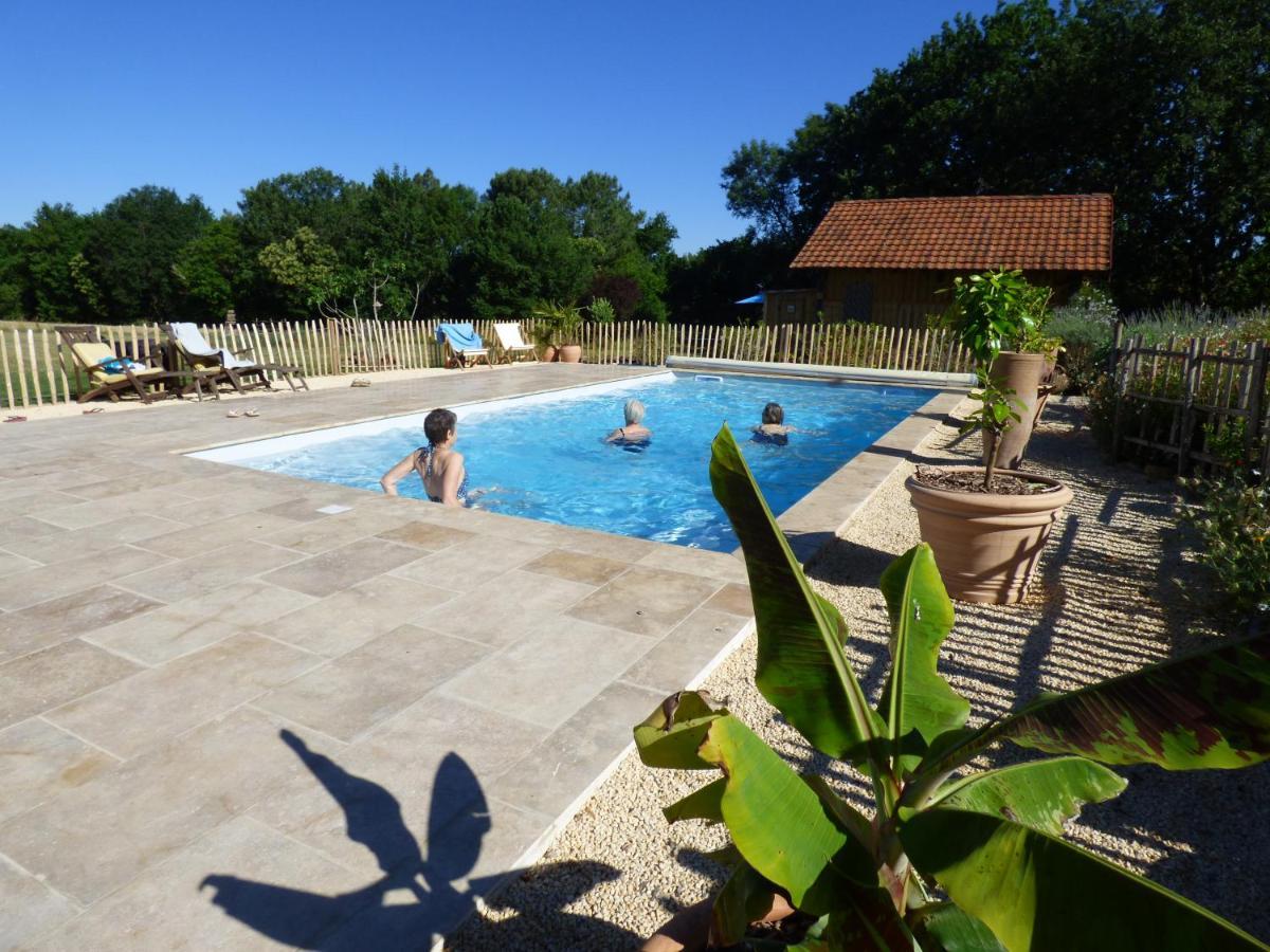 Bed and Breakfast Britavit à Saint-Avit-Sénieur Extérieur photo
