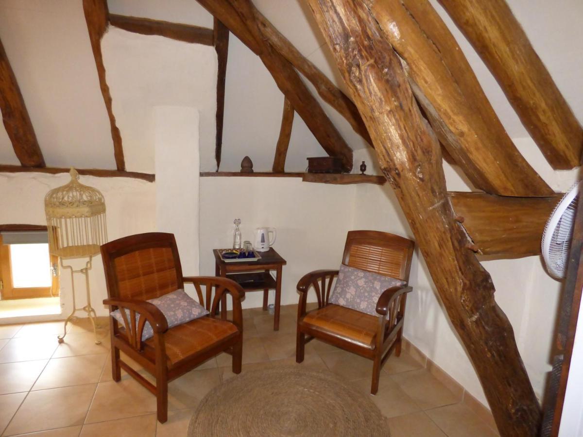 Bed and Breakfast Britavit à Saint-Avit-Sénieur Extérieur photo